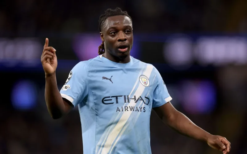 جيريمي دوكو يطالب لاعبي مانشستر سيتي بتعويض الخروج الأوروبي أمام أرسنال بكأس كاراباو